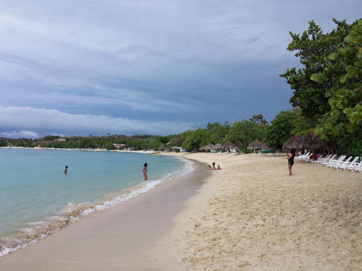 Paradise Island Beach Resort Punta Rucia Exterior foto