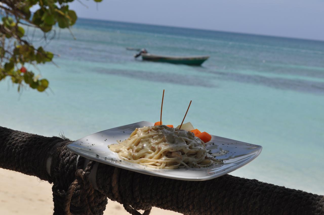 Paradise Island Beach Resort Punta Rucia Exterior foto